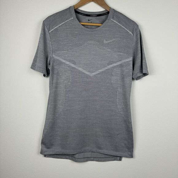 Nike Running Dri Fit Shirt Top Mens Size Small Grey Peleton - Picture 1 of 7